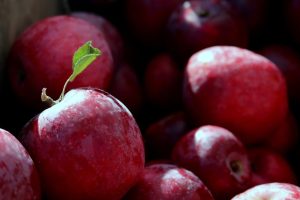 Apples 2886718 1280 300x200